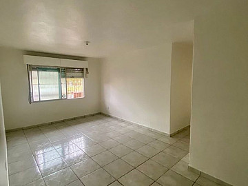 Apartamento t�rreo na regi�o Centro/Porto