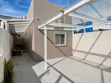 Casa no Amarilis, parte alta do Laranjal