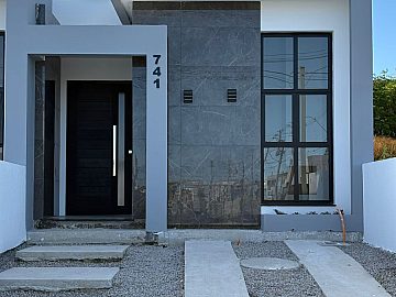 Casa nova no Areal - Res. Domingos de Almeida